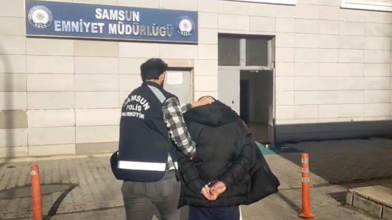 Samsun’da uyuşturucudan 8 yıl 9 ay hapis cezası olan şahıs yakalandı