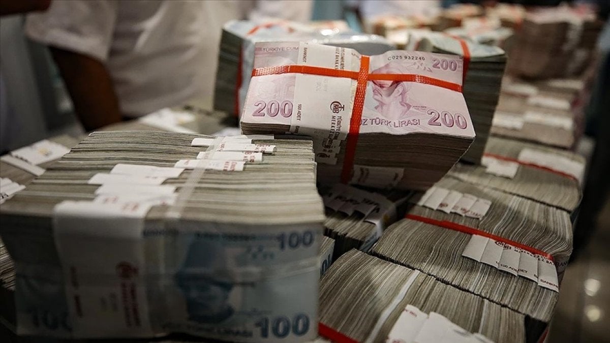 Tüketiciyi yanıltan tanıtımlara 242 milyon lira ceza