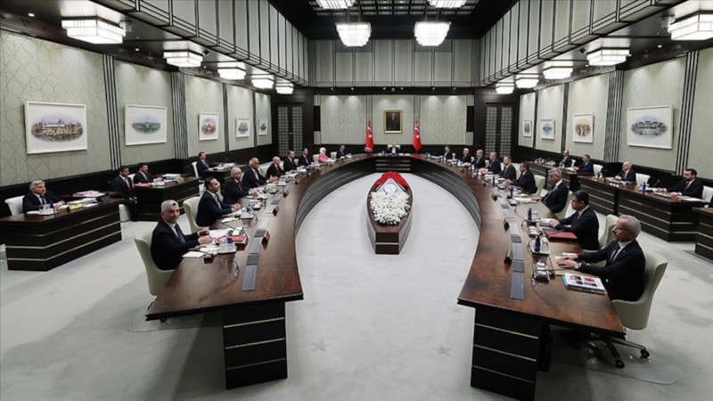 Yılın ilk kabine toplantısında birinci gündem Venezuela