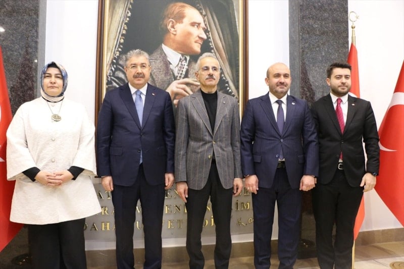 Abdulkadir Uraloğlu: Eskişehir-Mihelgazi yolunu önümüzdeki sene tamamlayacağız