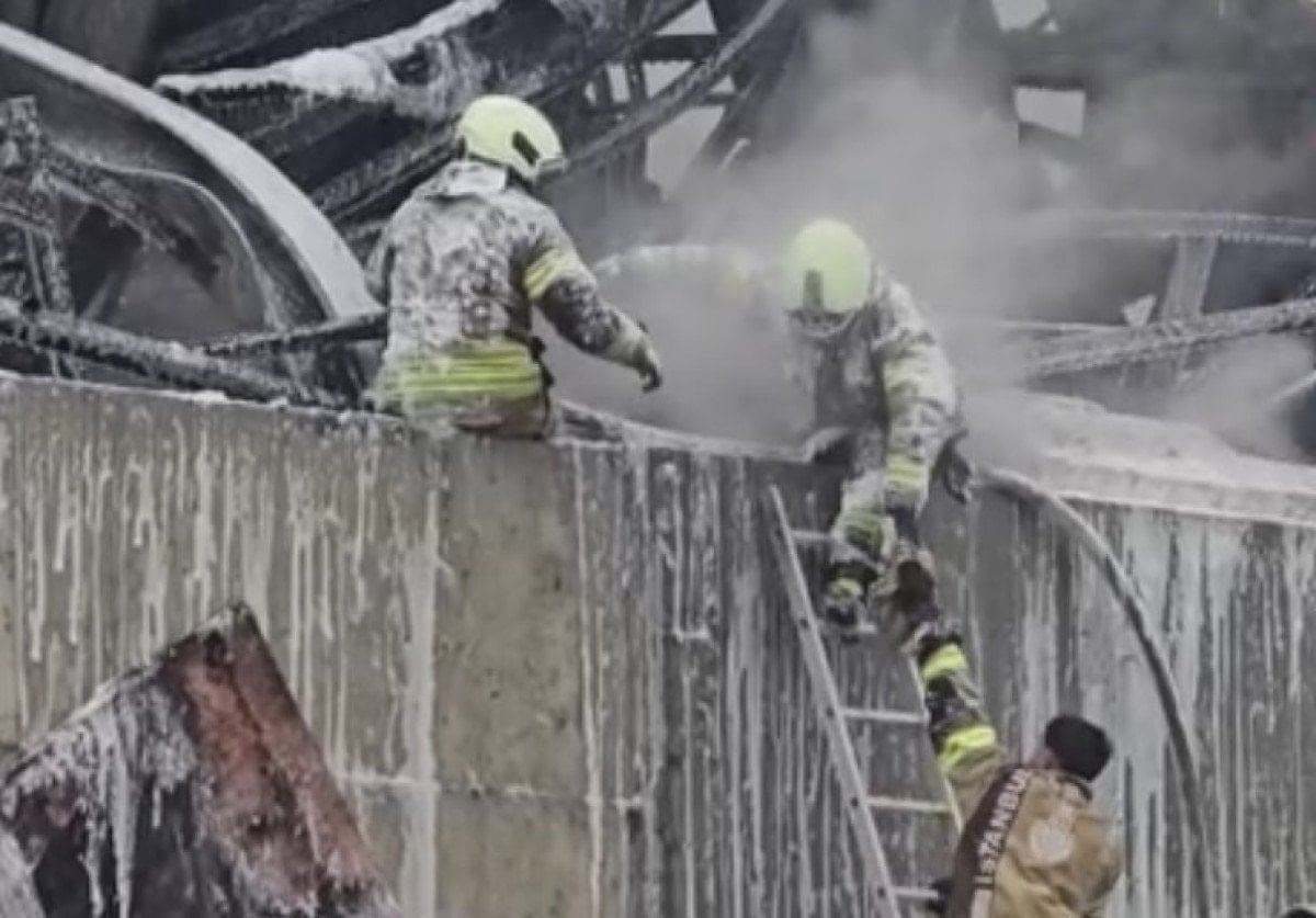 Ataşehir’deki fabrika yangınında yürekleri ısıtan dayanışma