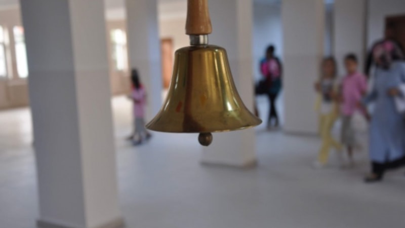 KDK, vatandaşın tatil günleri çalan okul zili şikayetini çözdü