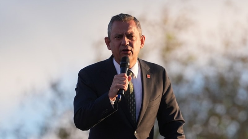 Özgür Özel’den bir günde 6 şehirlik siyasi maraton