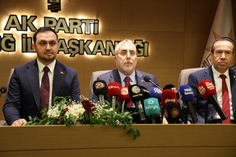 Vedat Işıkhan: Deprem bölgesinde sigortalı kişi sayısı 2 milyon 56 bin kişiye ulaştı