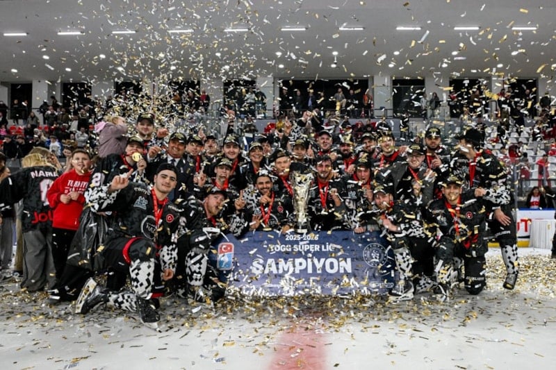Buz Hokeyi Erkekler Süper Ligi’nde şampiyon Buzadam oldu