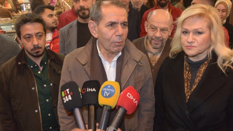 Dursun Özbek: İnşallah Liverpool’da güzel bir maç olacak