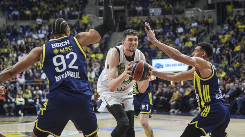 Fenerbahçe evinde Zalgiris’e yenildi