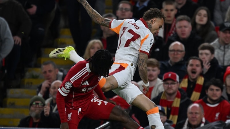 Galatasaray’dan Osimhen ve Lang ile ilgili kötü haberler