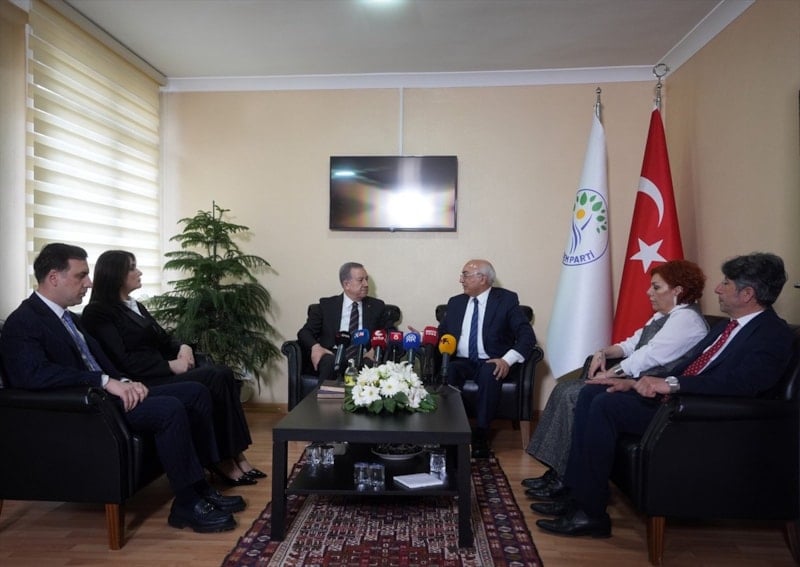 MHP ve DEM Parti arasında bayramlaşma trafiği