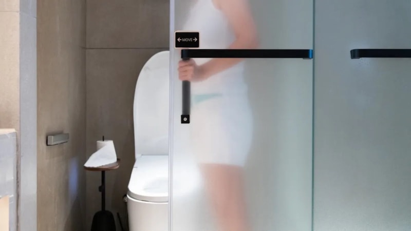 Misafirler nefret ediyor ama oteller vazgeçmiyor: Cam kapılı banyoların sırrı