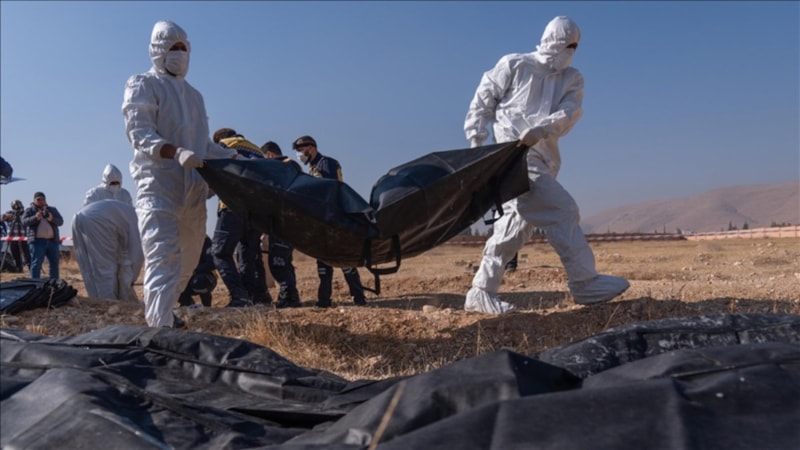 Suriye’de toplu mezar ortaya çıkarıldı