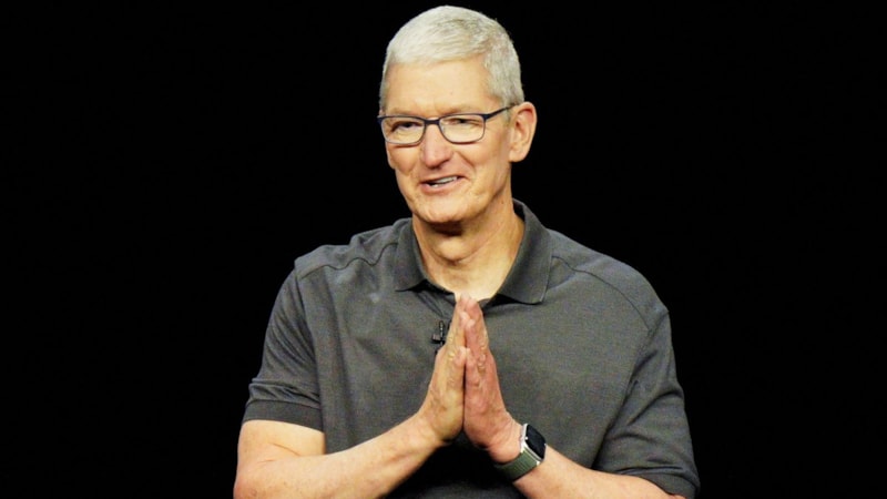 Apple CEO’su Tim Cook görevinden ayrılıyor