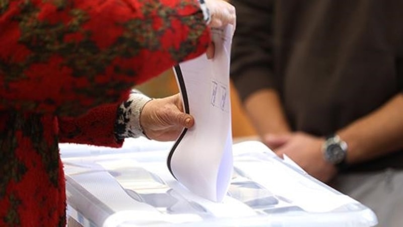 Bulgaristan’da ‘oy satın alma’ operasyonu: 1 milyon euro ele geçirildi