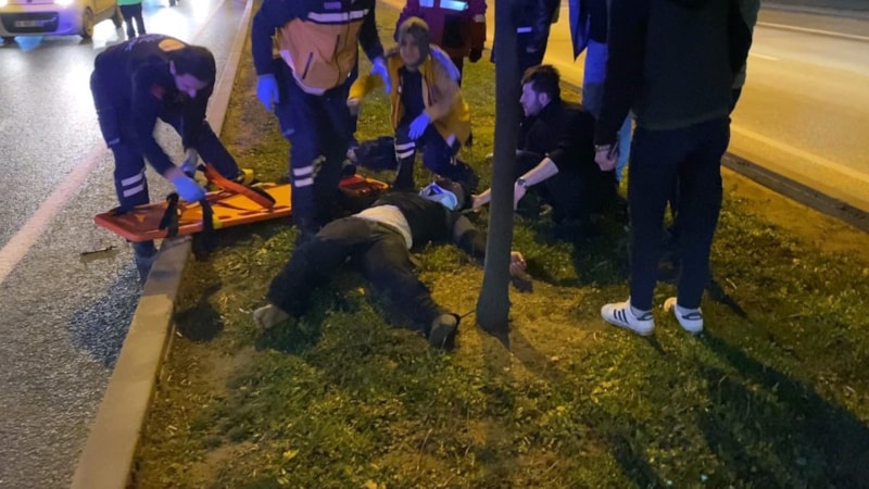 Bursa’da düşürdüğü telefonu alırken otomobil çarptı: Ağır yaralandı