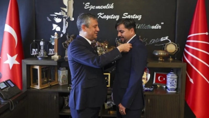 CHP, Arif Kocabıyık’ın üyeliğini askıya aldı