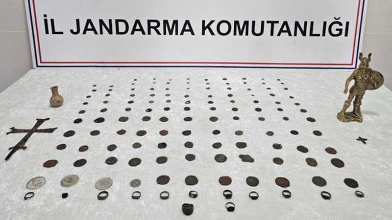 Düzce’de tarihi eserleri satmaya çalışan şüpheliler yakalandı