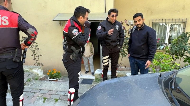 İstanbul’da evi icra ile satılan kiracı, eşyalarını sokakta buldu