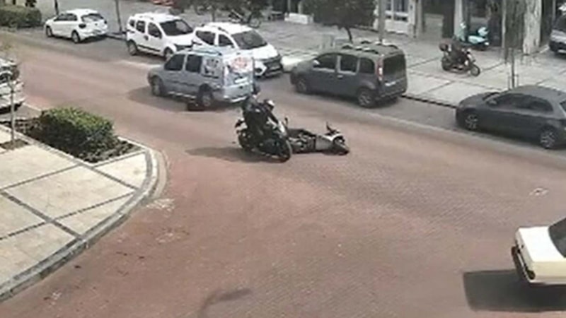 Manisa’da aracın altında kalan motosikletli genç kız can verdi