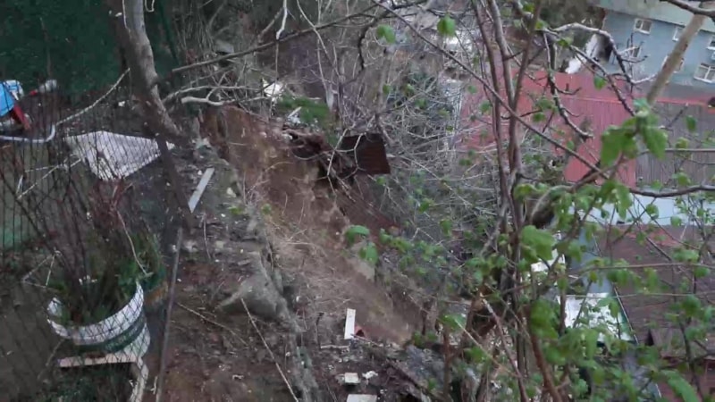 toprak kayması nedeniyle 6 bina tahliye edildi