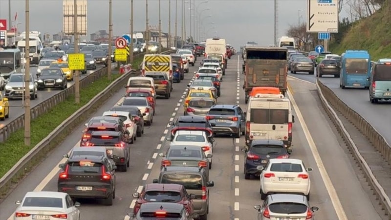 Yetkili kuruluş tarafından basılan APP plakalar ücretsiz yenilenecek