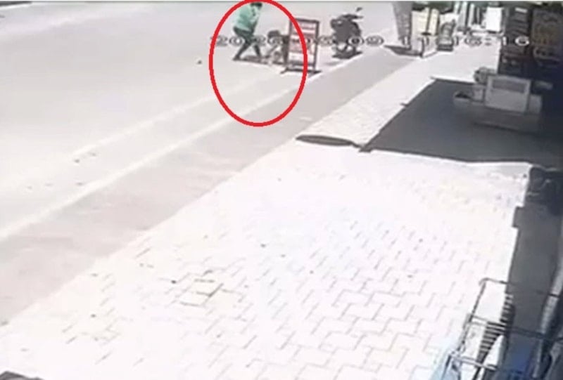 Adana’da bir anne 2 yaşındaki oğlunu tekmeledi