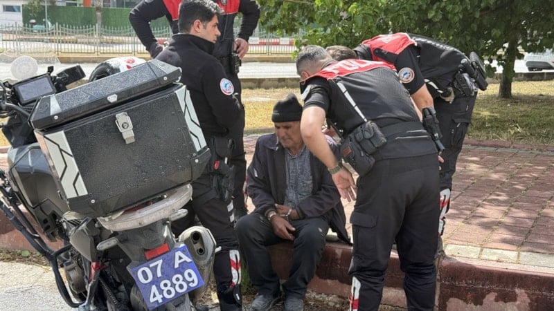 Antalya’da arsa satışı yüzünden tartıştığı yeğenini öldürdü