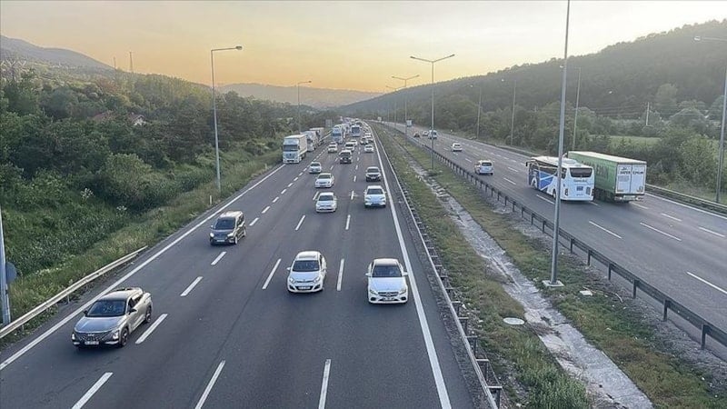 Bayram tatilinde yola çıkacak sürücülere ‘araç bakımı’ uyarısı