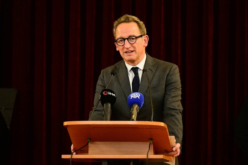 Brüksel Bölgesi Başbakanı Boris Dillies, Galatasaray Lisesi’ni ziyaret etti