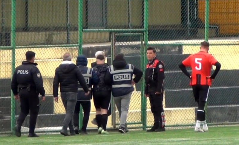Edirne’de amatör maçta hakeme yumruk: Futbolcu gözaltına alındı
