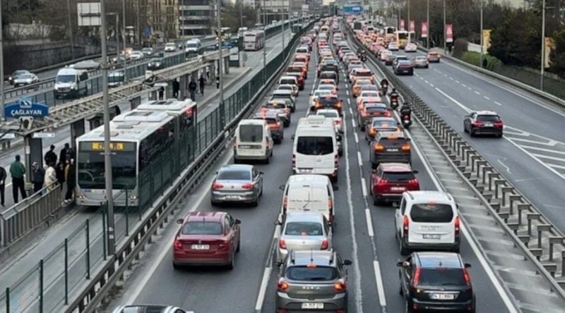İstanbul’da bugün bazı yollar trafiğe kapatılacak